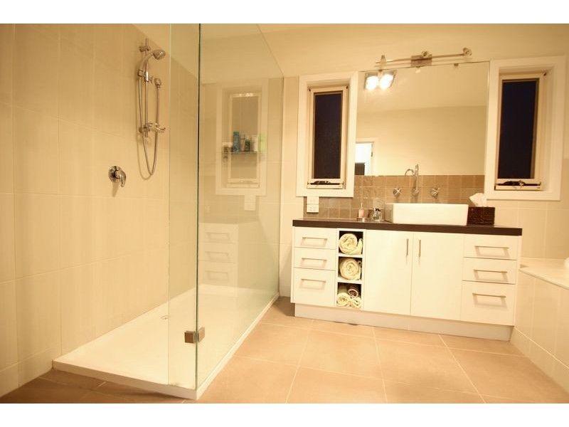 68 Ogilvy Street, Leongatha VIC 3953