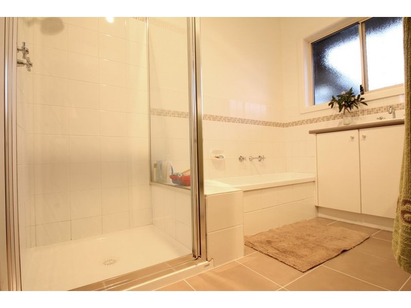 68 Ogilvy Street, Leongatha VIC 3953