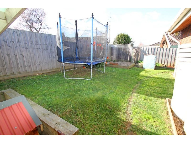 22 Blair Crescent, Leongatha VIC 3953