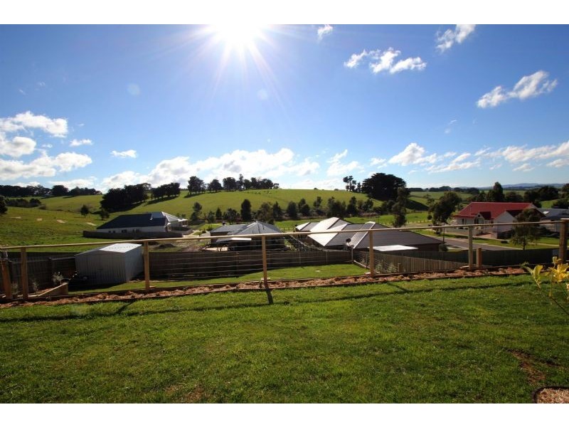 4 Eccles Way, Leongatha VIC 3953