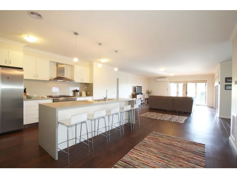 4 Eccles Way, Leongatha VIC 3953