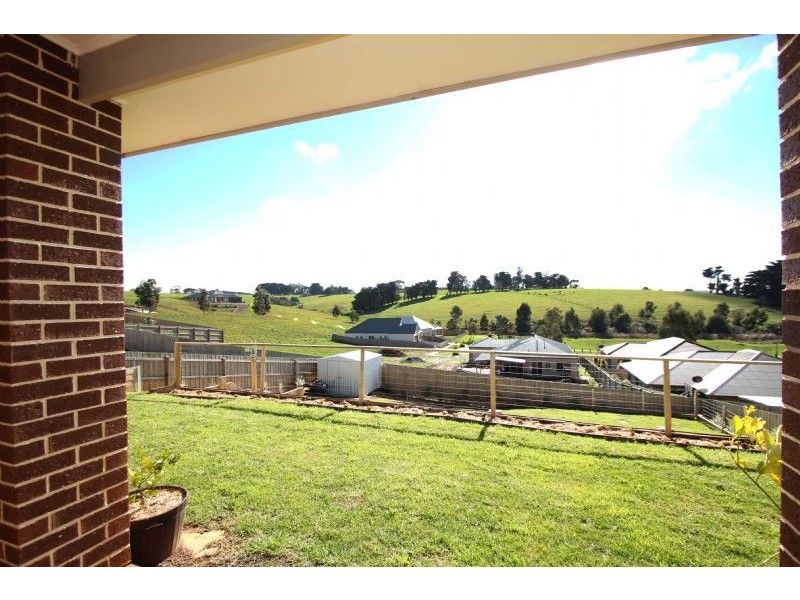 4 Eccles Way, Leongatha VIC 3953