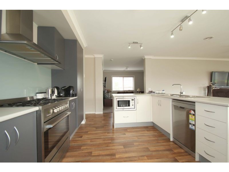 21 Eccles Way, Leongatha VIC 3953