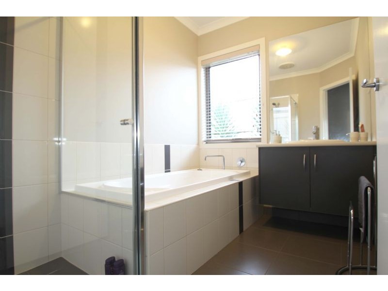 21 Eccles Way, Leongatha VIC 3953