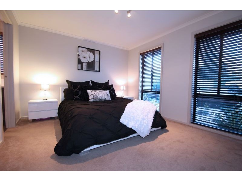 8 Parkside Close, Leongatha VIC 3953