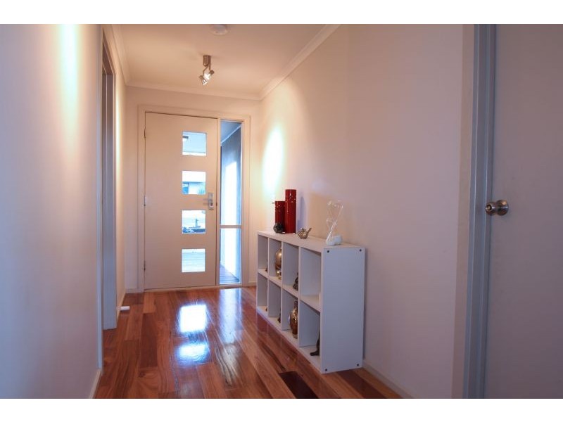 8 Parkside Close, Leongatha VIC 3953