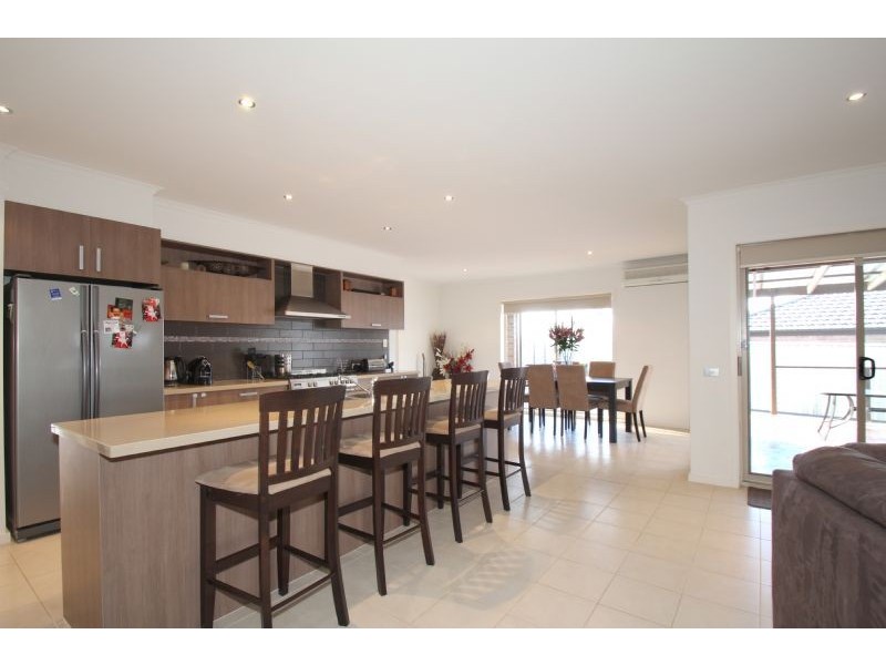 6 Eleanor Court, Leongatha VIC 3953