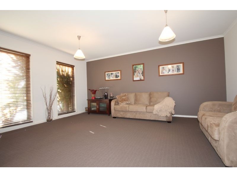 6 Eleanor Court, Leongatha VIC 3953