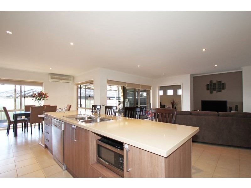 6 Eleanor Court, Leongatha VIC 3953