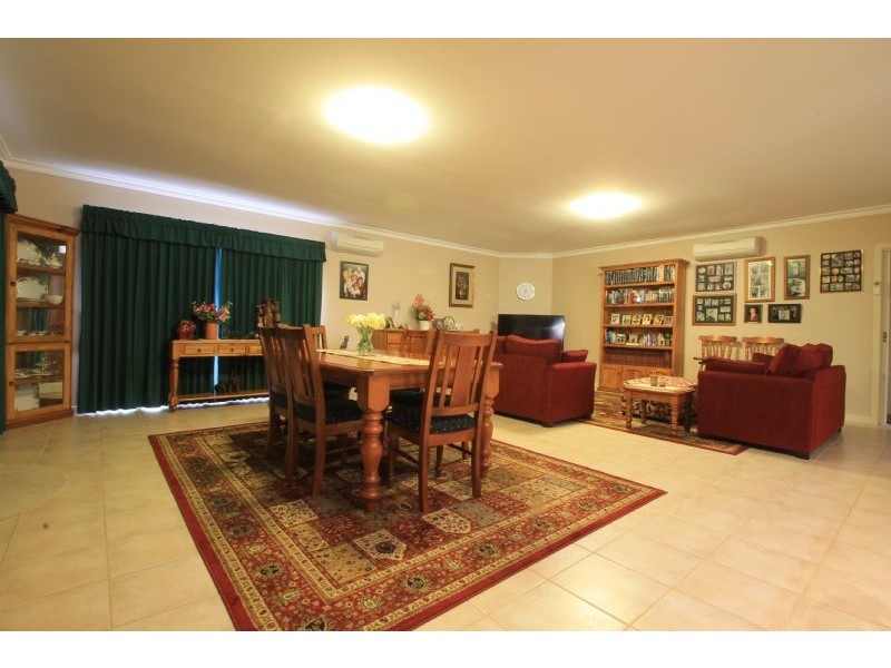 8 Elaine Court, Leongatha VIC 3953