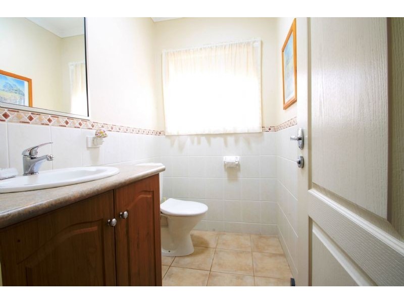 8 Elaine Court, Leongatha VIC 3953