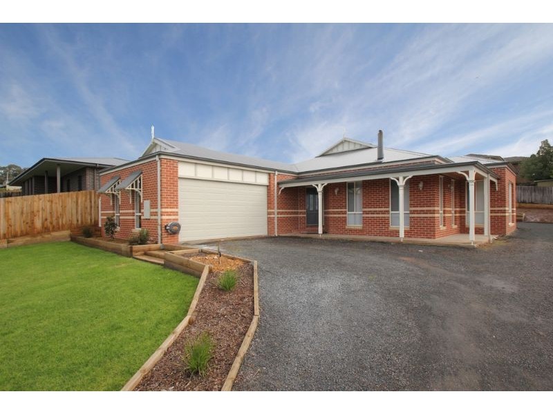 12 Silverback Place, Leongatha VIC 3953