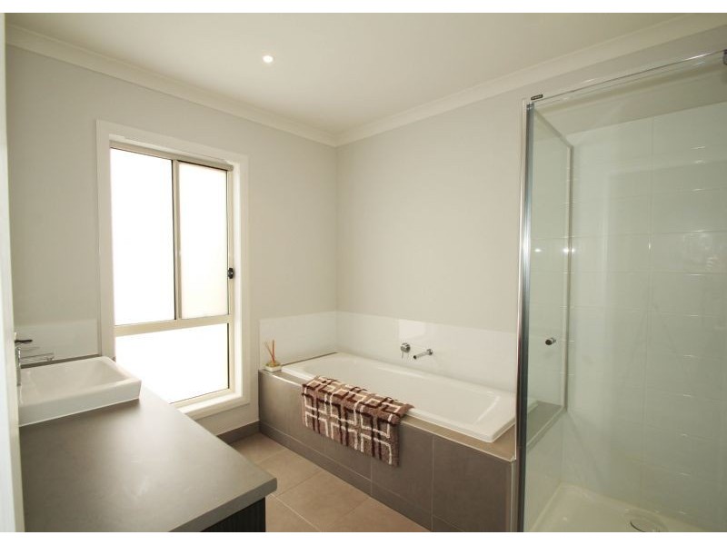 12 Silverback Place, Leongatha VIC 3953