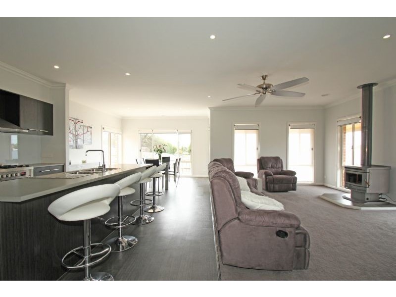 12 Silverback Place, Leongatha VIC 3953