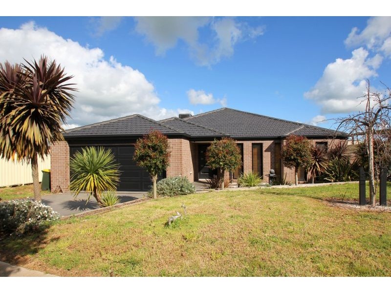 8 Eleanor Court, Leongatha VIC 3953