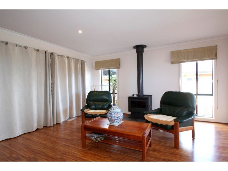8 Eleanor Court, Leongatha VIC 3953