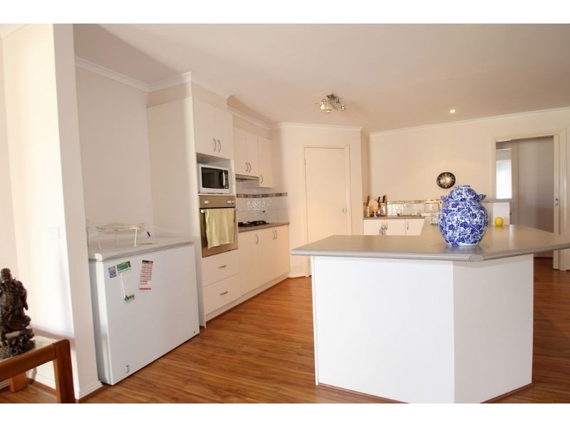 8 Eleanor Court, Leongatha VIC 3953