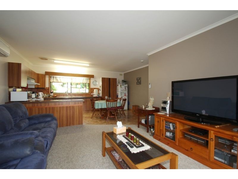 12 Horn Street, Leongatha VIC 3953