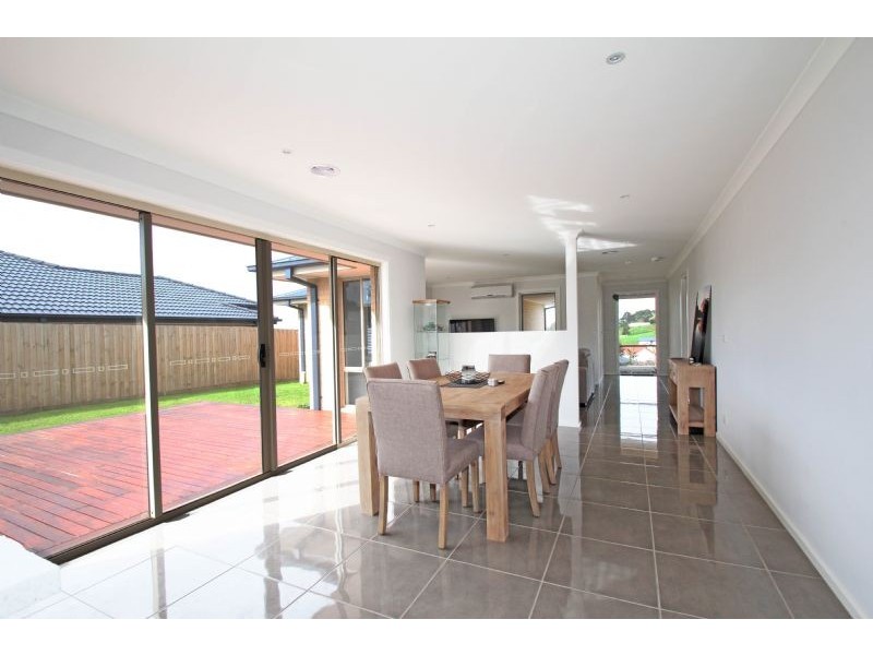 25 Eccles Way, Leongatha VIC 3953