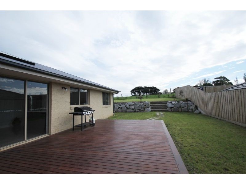 25 Eccles Way, Leongatha VIC 3953