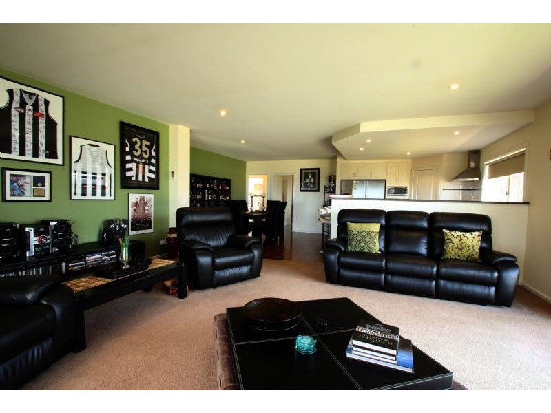 18 Parkside Close, Leongatha VIC 3953