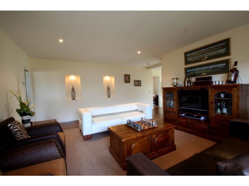 18 Parkside Close, Leongatha VIC 3953