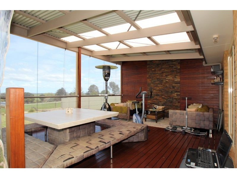 18 Parkside Close, Leongatha VIC 3953