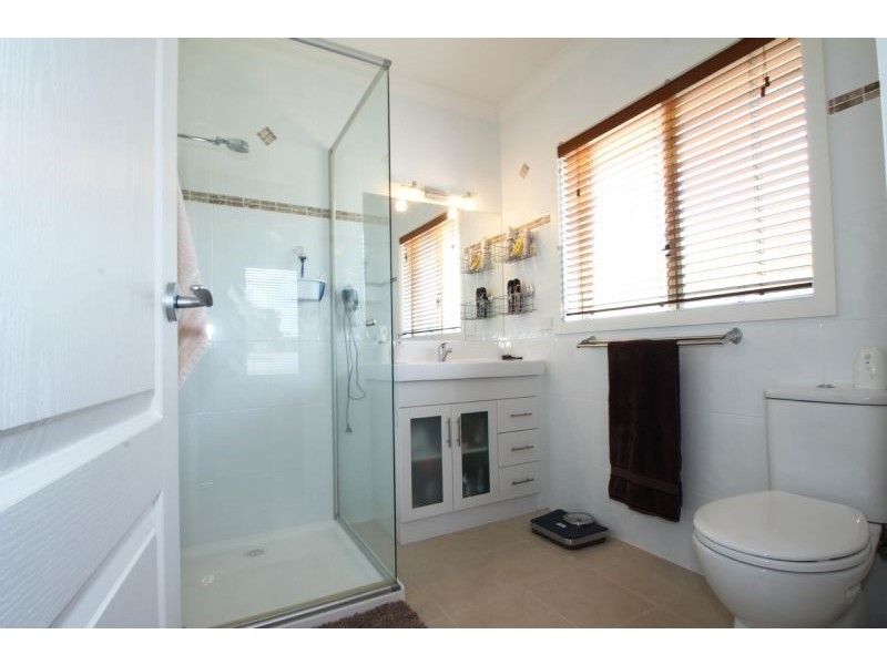 18 Parkside Close, Leongatha VIC 3953