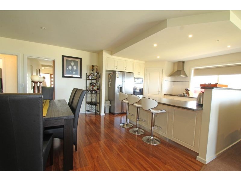 18 Parkside Close, Leongatha VIC 3953