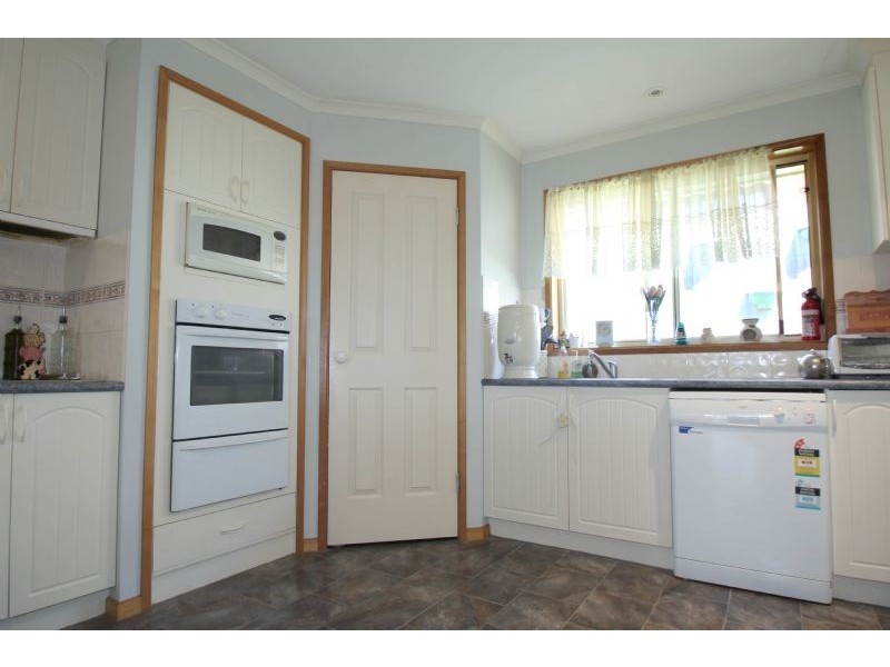 7 James Court, Leongatha VIC 3953