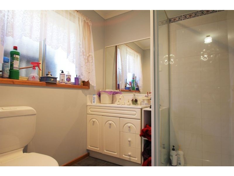 7 James Court, Leongatha VIC 3953