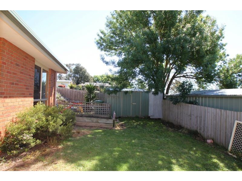 7 James Court, Leongatha VIC 3953