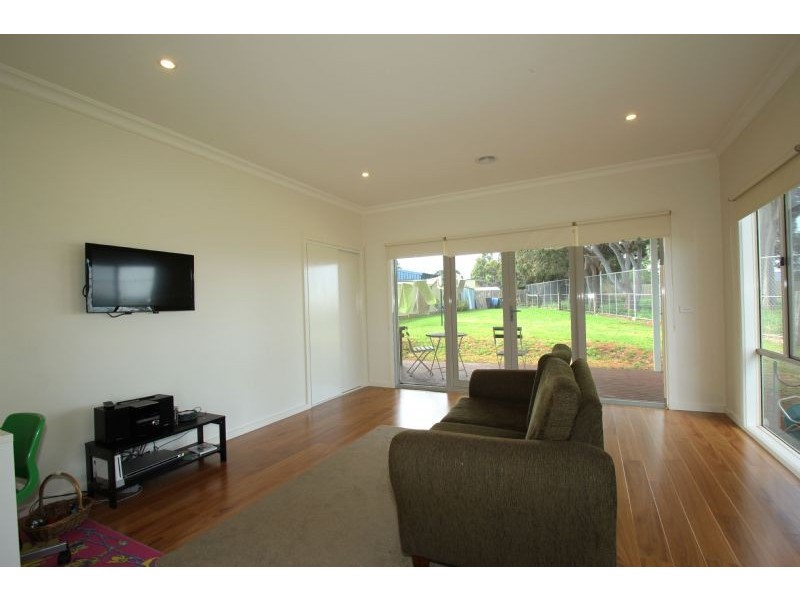 4 Burrows Way, Leongatha VIC 3953