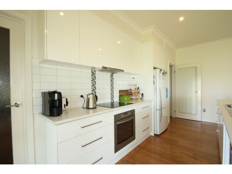 4 Burrows Way, Leongatha VIC 3953