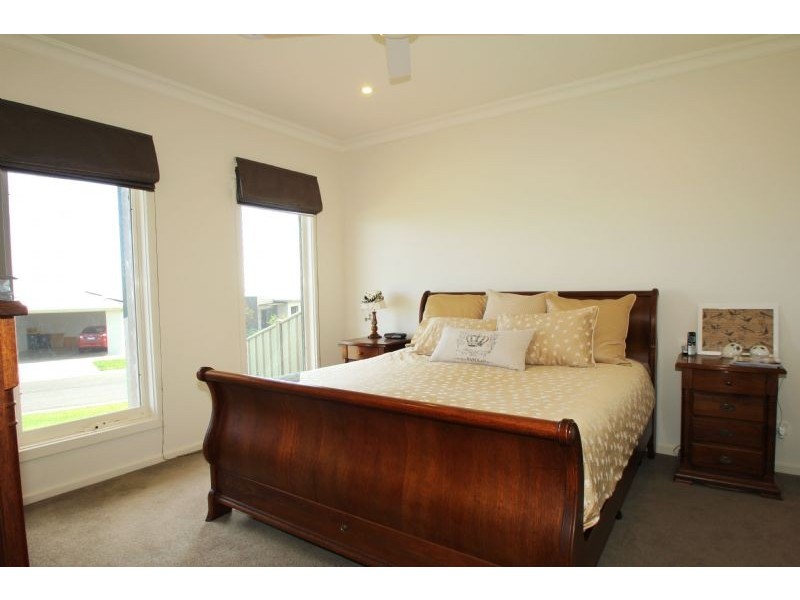 4 Burrows Way, Leongatha VIC 3953