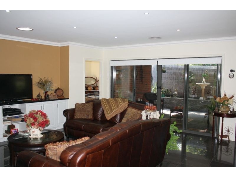 8 Woodford Place, Korumburra VIC 3950