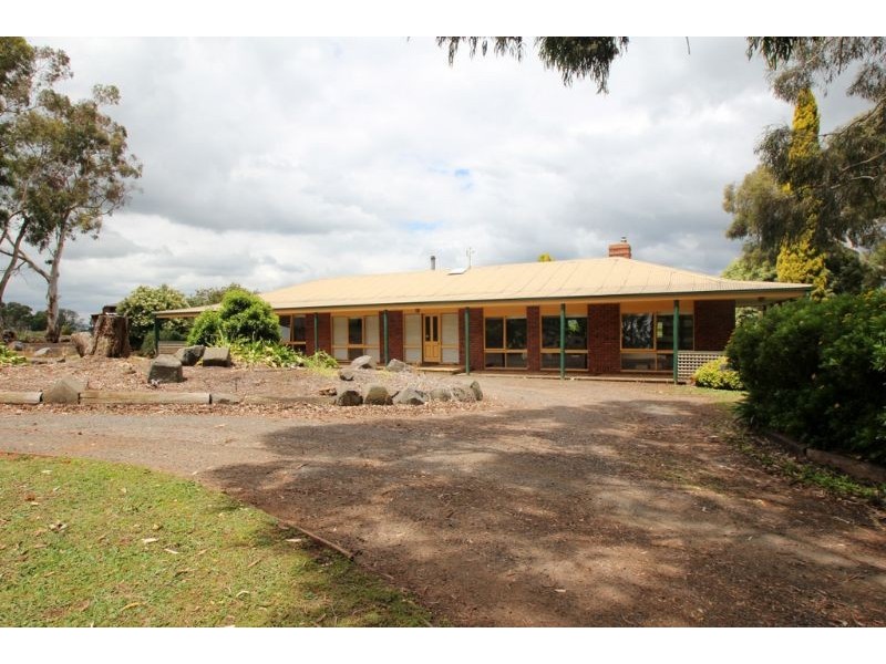 3 Louise Simon Court, Leongatha VIC 3953