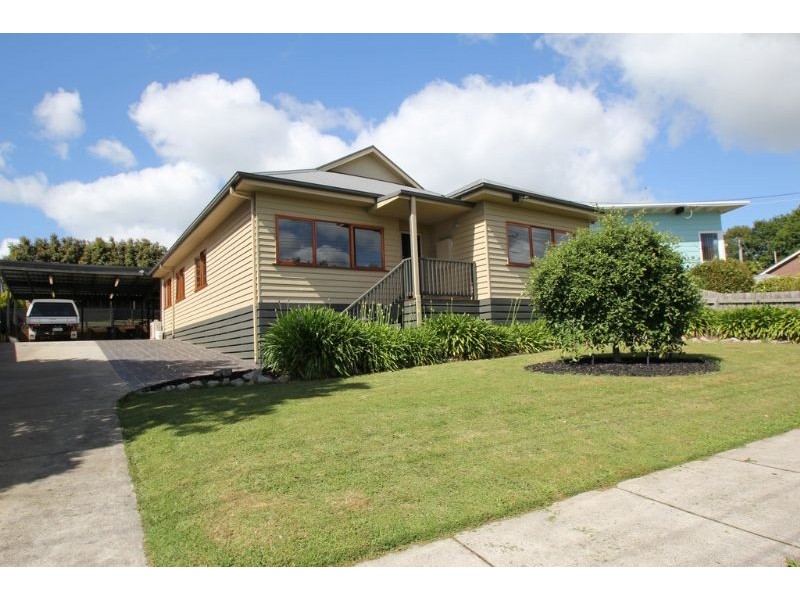 30 Parr Street, Leongatha VIC 3953