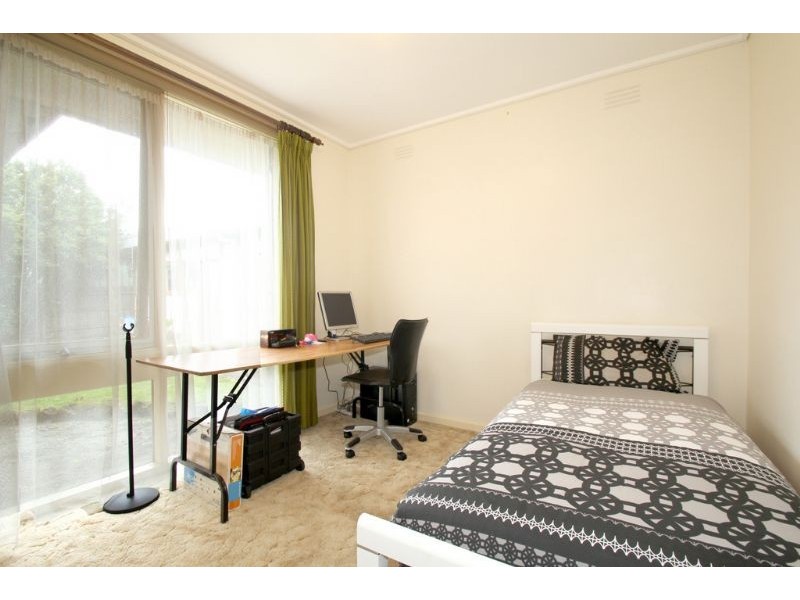 70 Ogilvy Street, Leongatha VIC 3953