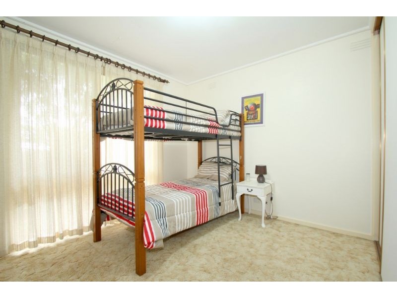 70 Ogilvy Street, Leongatha VIC 3953