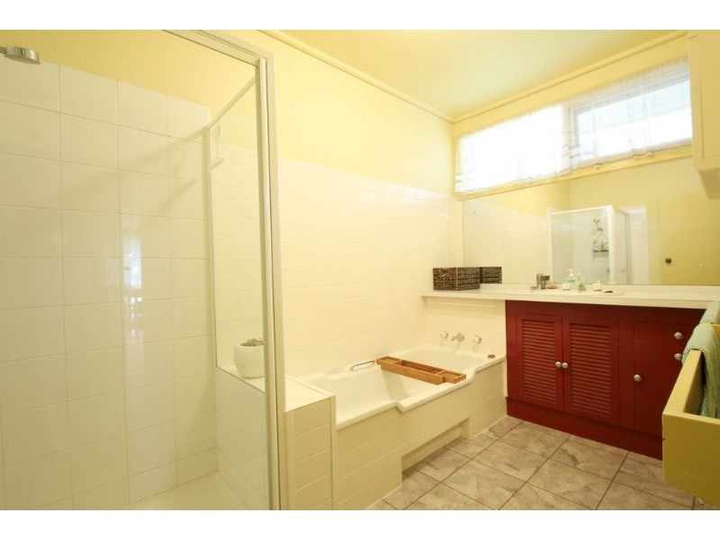 70 Ogilvy Street, Leongatha VIC 3953