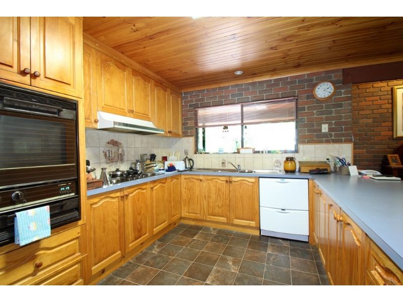 18 Callaway Crescent, Leongatha VIC 3953