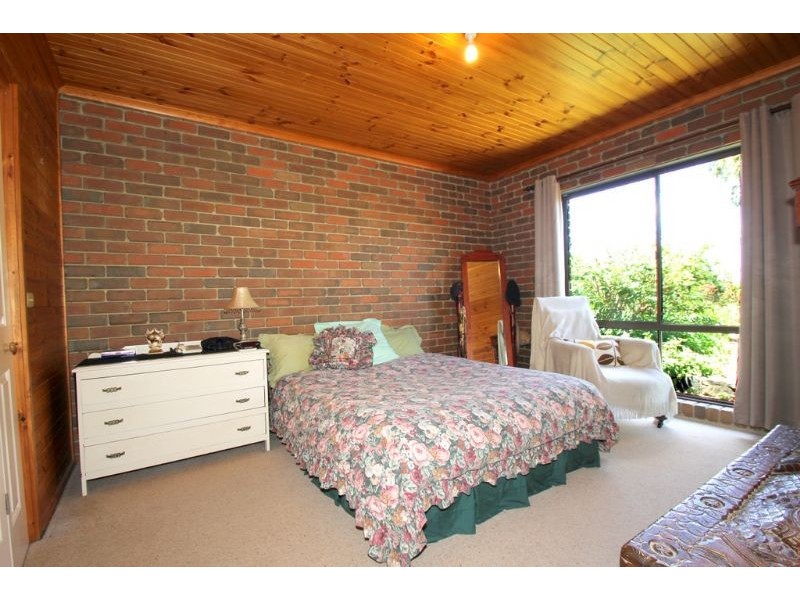 18 Callaway Crescent, Leongatha VIC 3953