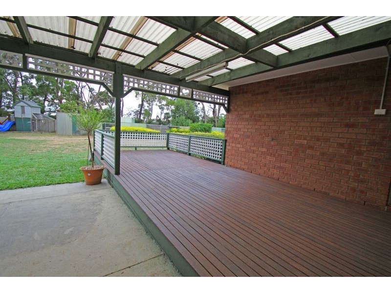 12 Clinton Court, Leongatha VIC 3953