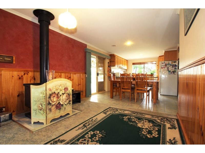 12 Clinton Court, Leongatha VIC 3953