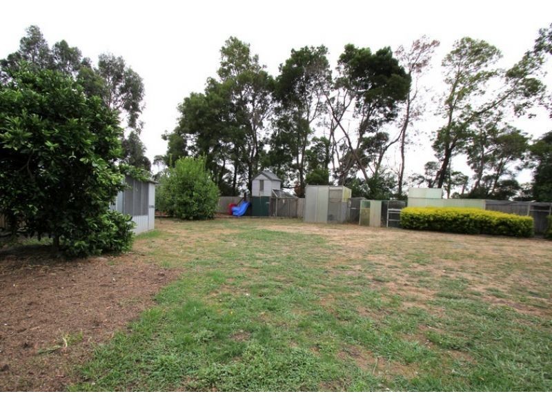 12 Clinton Court, Leongatha VIC 3953