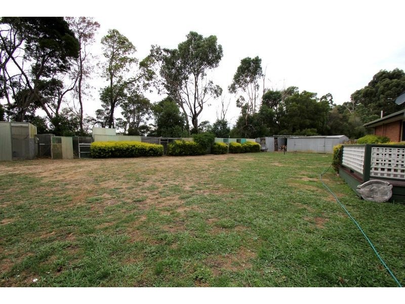 12 Clinton Court, Leongatha VIC 3953