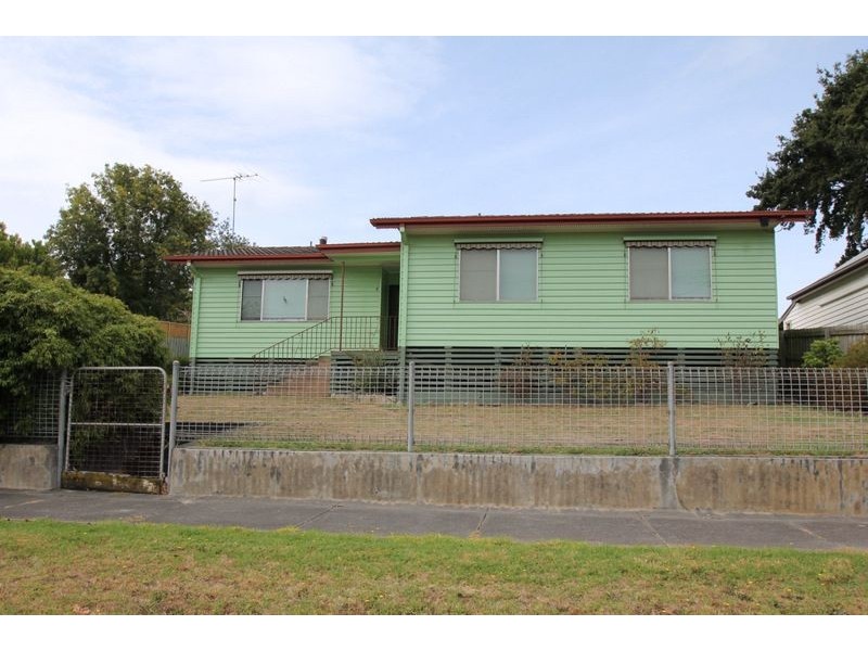 4 Jeffrey Street, Leongatha VIC 3953