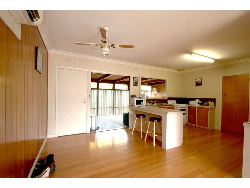 31 Blackmore Avenue, Leongatha VIC 3953