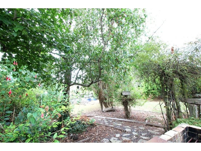 31 Blackmore Avenue, Leongatha VIC 3953